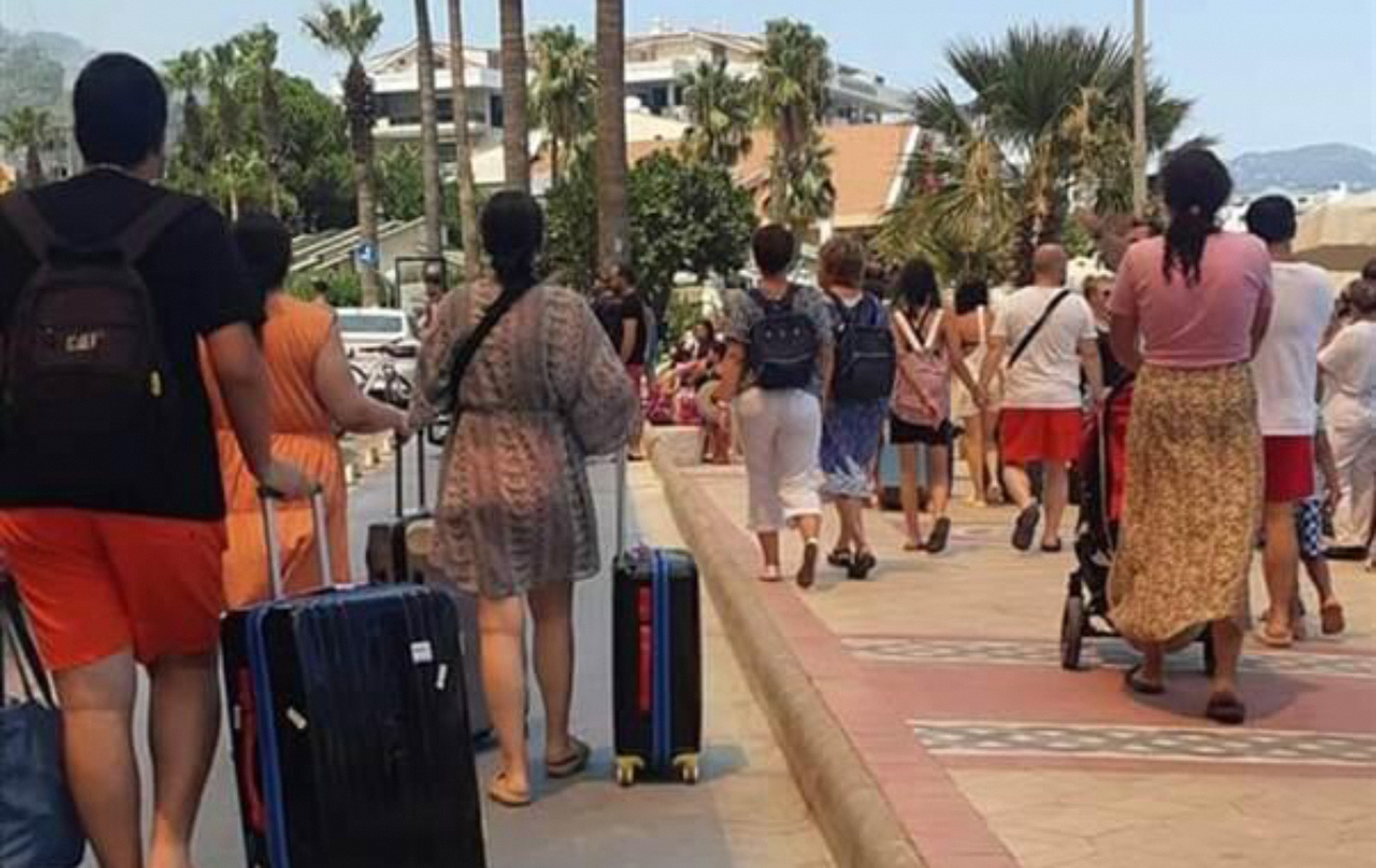 Курорты в огне и эвакуация туристов. В Турции продолжаются масштабные пожары: что известно